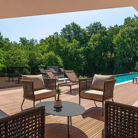 Villa Magnificent Istria Oasis 4 Bedrooms Spacious Sun Terrace With Outdoor Heated Pool Labin