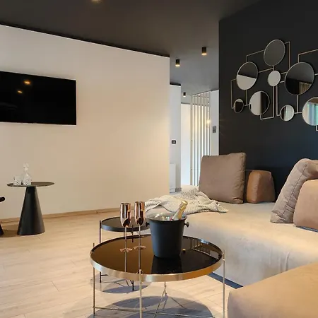 Villa Magnificent Istria Oasis 4 Bedrooms Spacious Sun Terrace With Outdoor Heated Pool Labin *