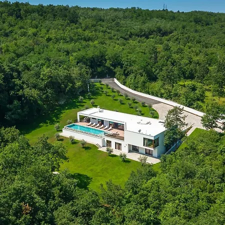 Magnificent Istria Oasis 4 Bedrooms Spacious Sun Terrace With Outdoor Heated Pool Labin