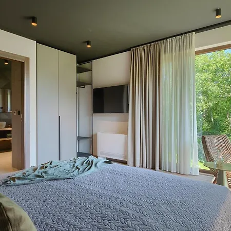 Magnificent Istria Oasis 4 Bedrooms Spacious Sun Terrace With Outdoor Heated Pool Labin * Labin (Istria)