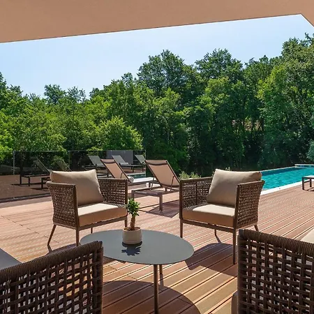 Magnificent Istria Oasis 4 Bedrooms Spacious Sun Terrace With Outdoor Heated Pool Labin