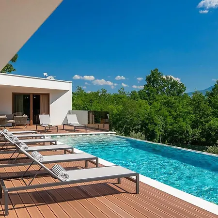 Magnificent Istria Oasis 4 Bedrooms Spacious Sun Terrace With Outdoor Heated Pool Labin Labin (Istria)